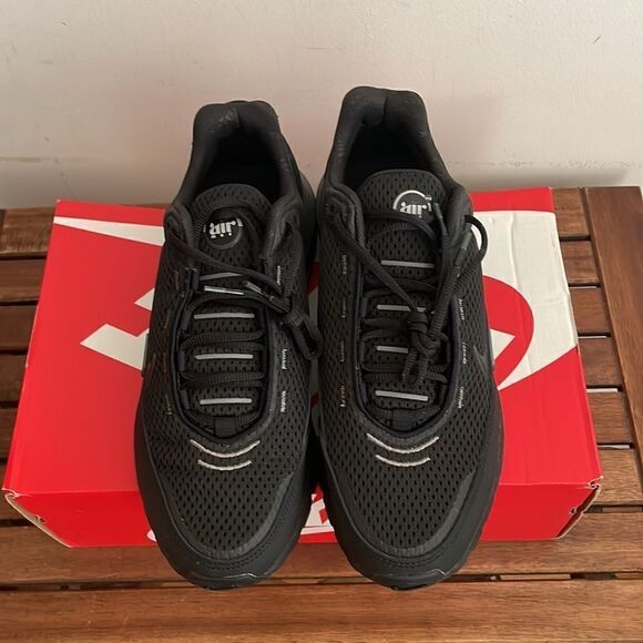 Nike Air Max Pulse Black US Women 9.5/UK 7/EU 41(FD6409-003)Box Slightly Crushed - Picture 5 of 14